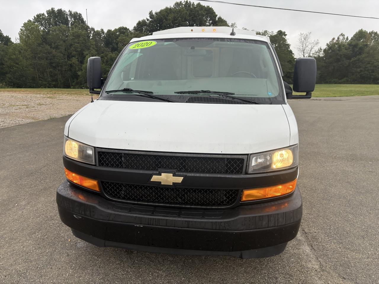 Chevrolet Express Commercial Cutaway 3500 Van 139" 2020