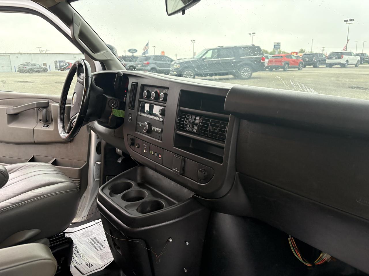 Chevrolet Express Commercial Cutaway 3500 Van 139" 2020