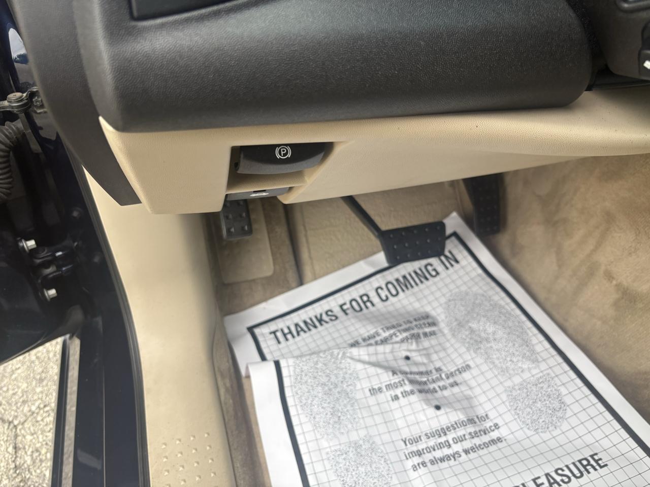 Cadillac SRX 4dr V6 SUV 2004