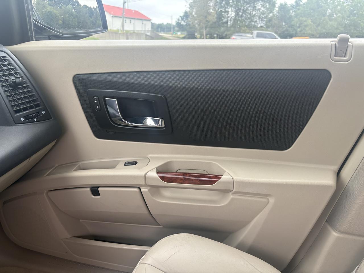 Cadillac SRX 4dr V6 SUV 2004