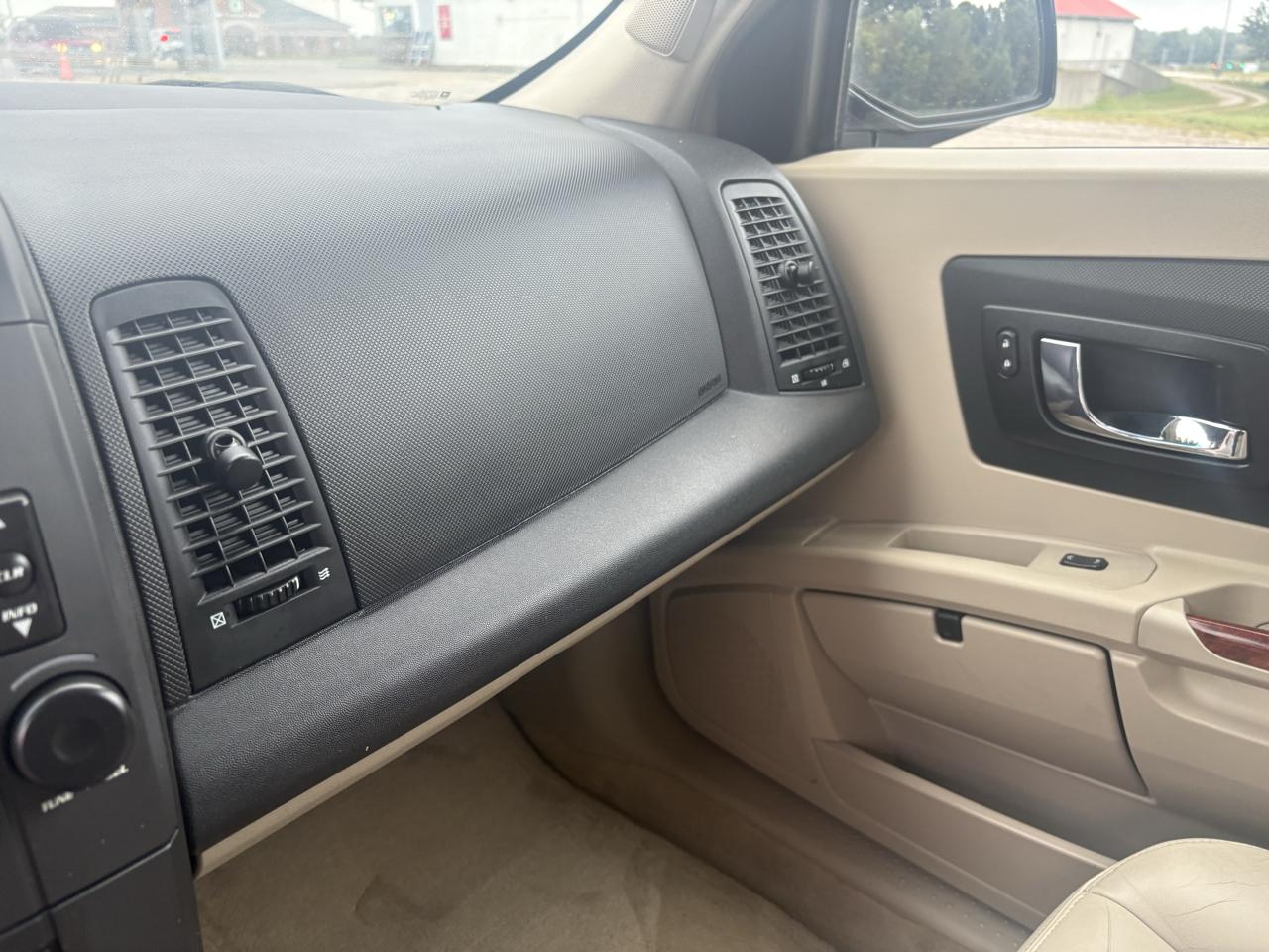 Cadillac SRX 4dr V6 SUV 2004