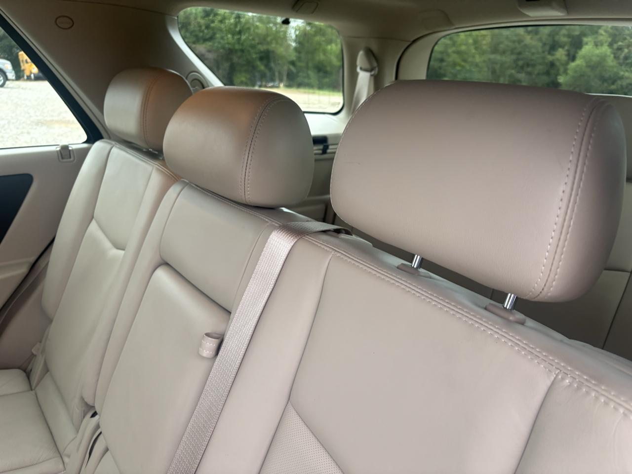 Cadillac SRX 4dr V6 SUV 2004
