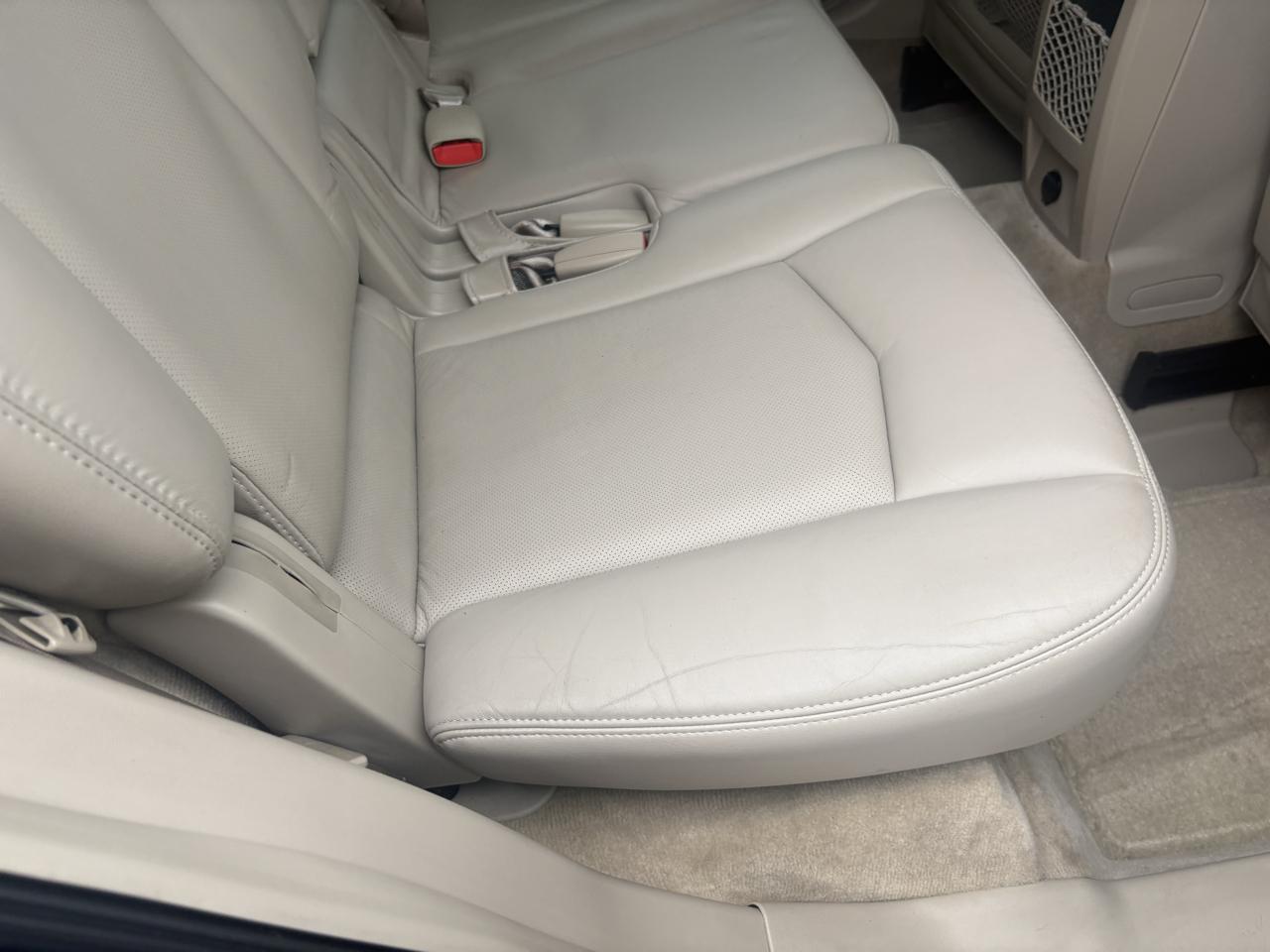 Cadillac SRX 4dr V6 SUV 2004