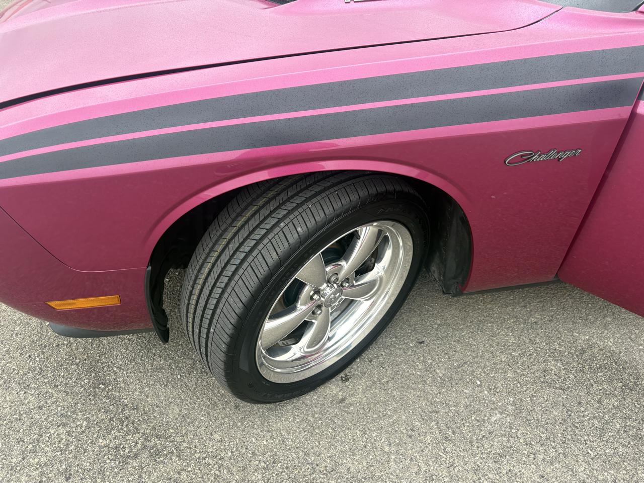 Dodge Challenger 2dr Cpe R/T Classic 2010