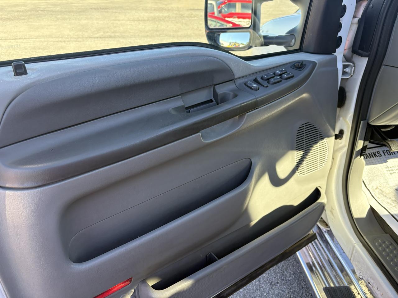 Ford Super Duty F-350 DRW Crew Cab 172" XLT 2003