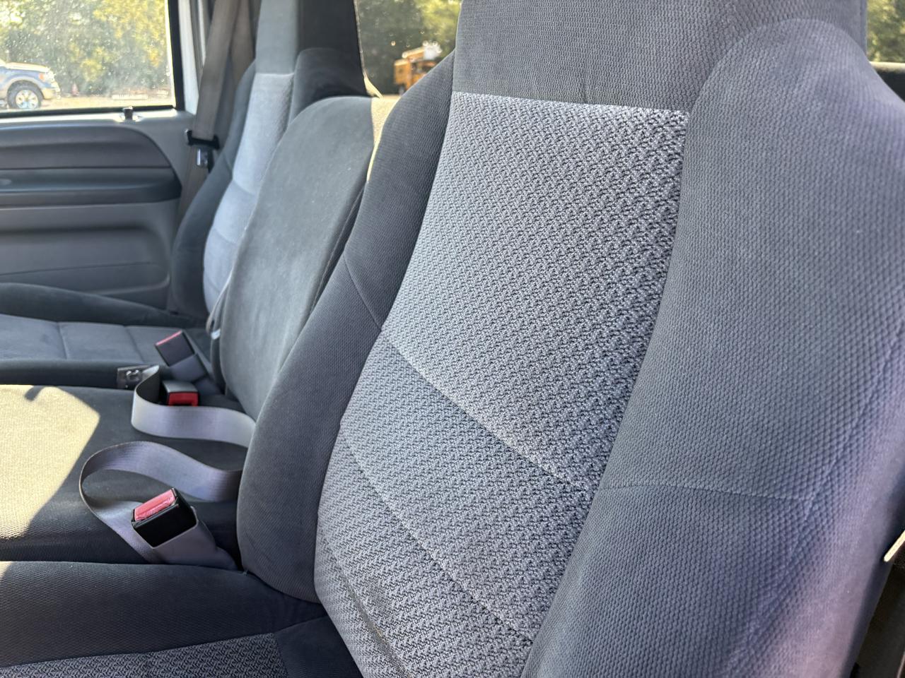 Ford Super Duty F-350 DRW Crew Cab 172" XLT 2003