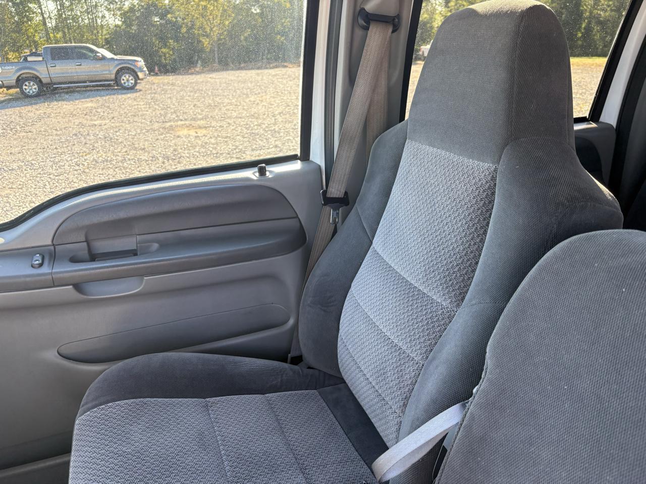 Ford Super Duty F-350 DRW Crew Cab 172" XLT 2003