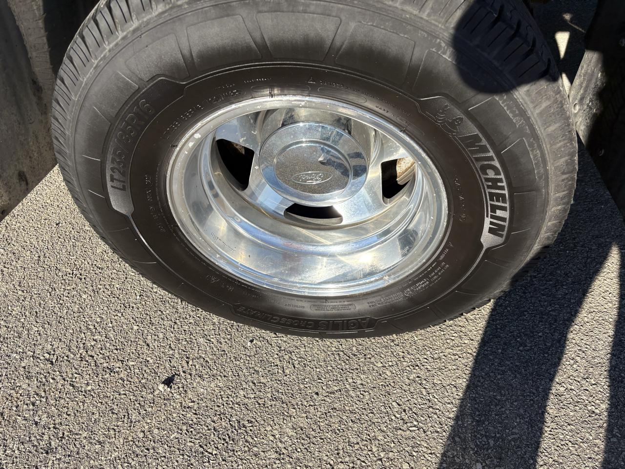 Ford Super Duty F-350 DRW Crew Cab 172" XLT 2003