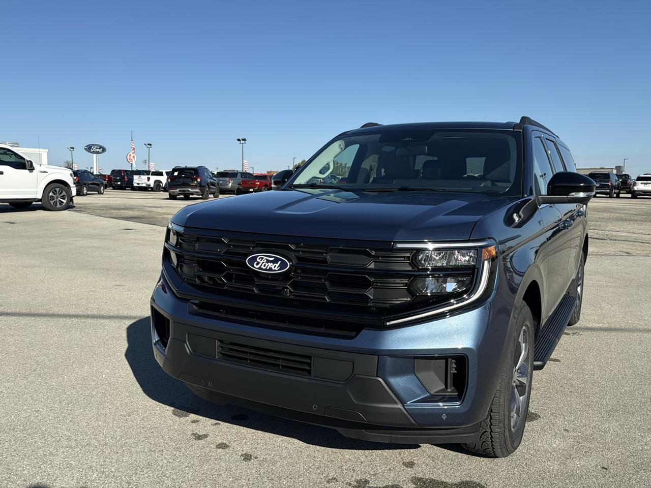 Ford Expedition Max Active 4x4 2027