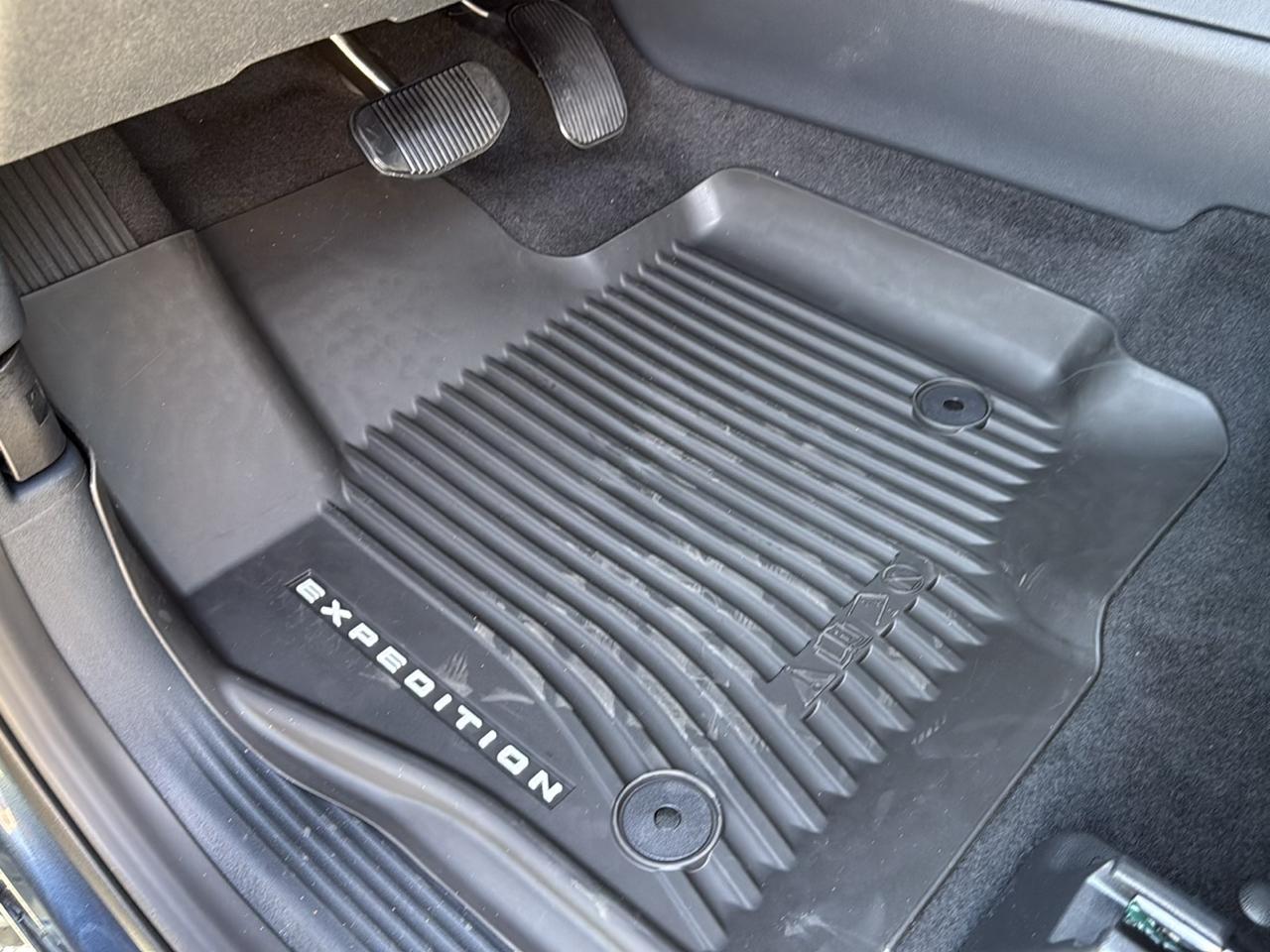 Ford Expedition Max Active 4x4 2027