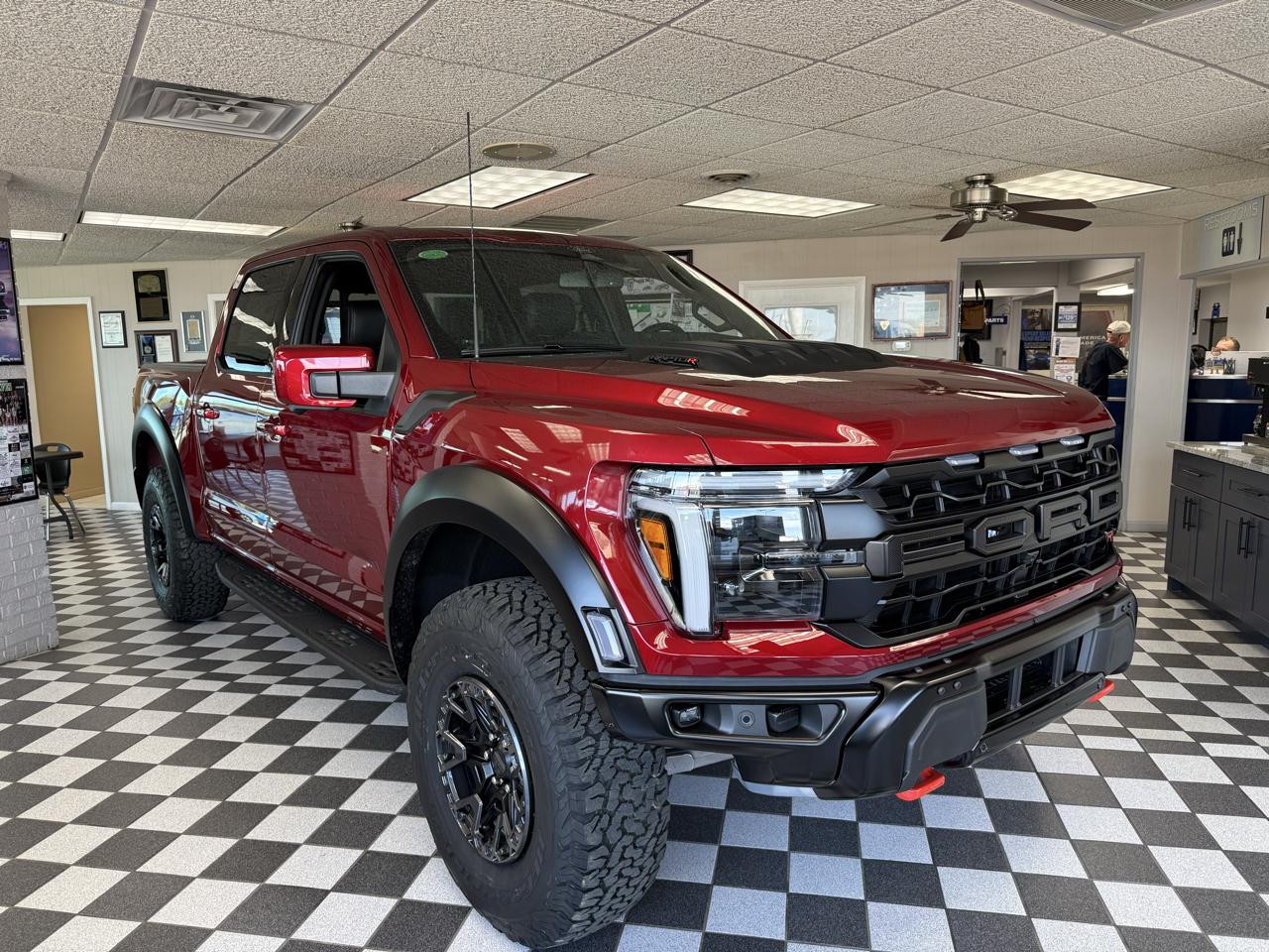Ford F-150 Raptor 4WD SuperCrew 5.5' Box 2026