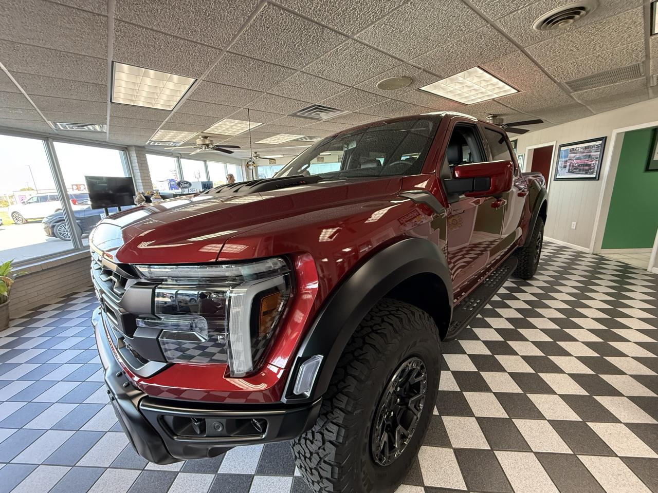 Ford F-150 Raptor 4WD SuperCrew 5.5' Box 2026