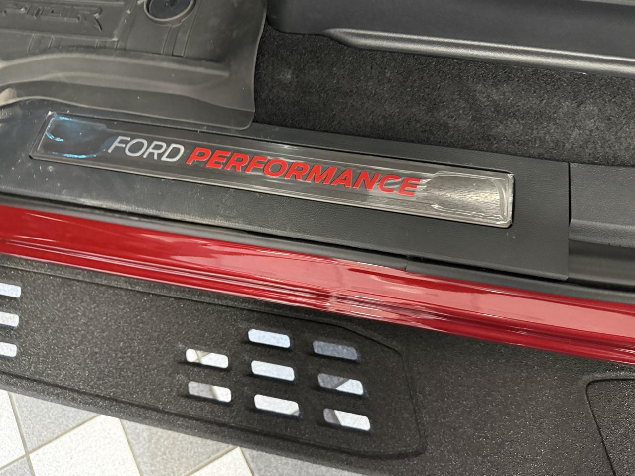 Ford F-150 Raptor 4WD SuperCrew 5.5' Box 2026