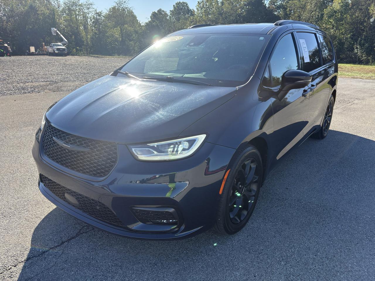 Chrysler Pacifica Touring L FWD 2023