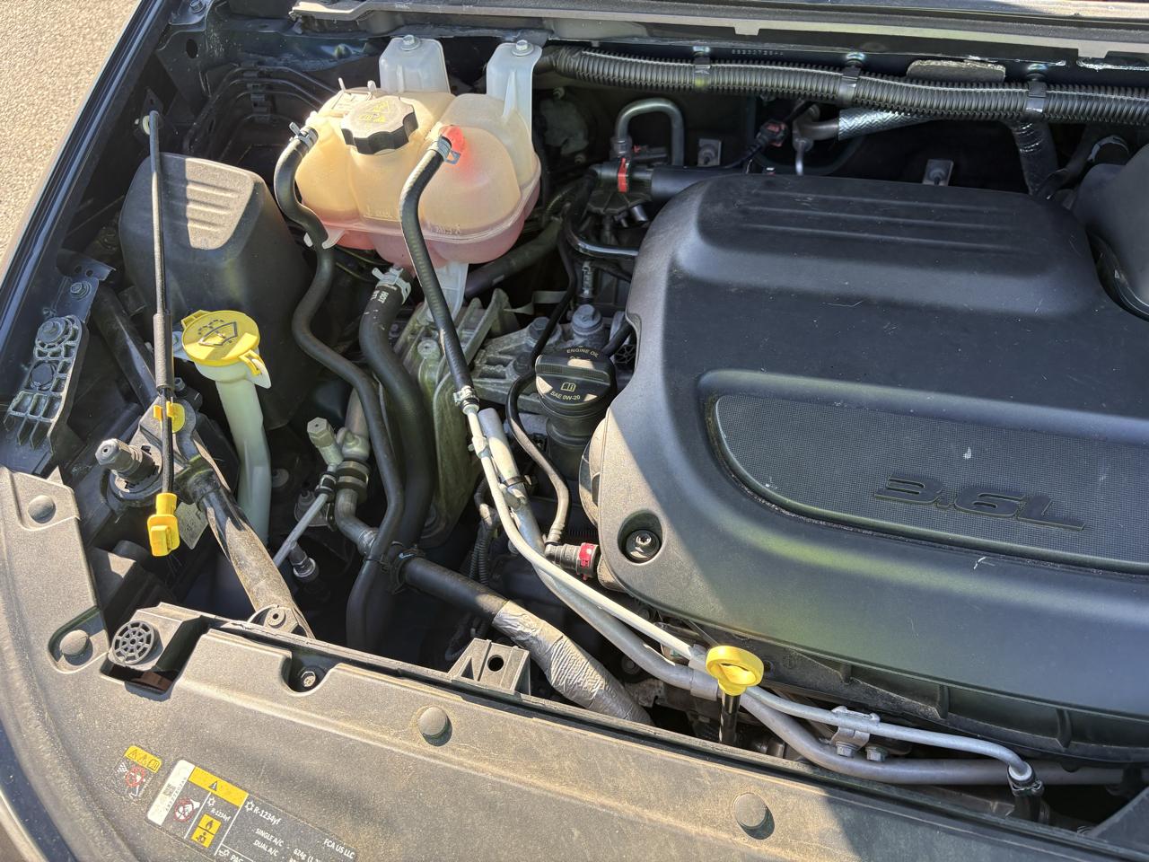 Chrysler Pacifica Touring L FWD 2023