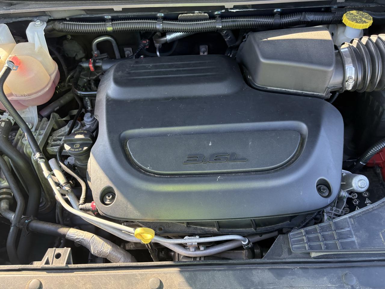 Chrysler Pacifica Touring L FWD 2023