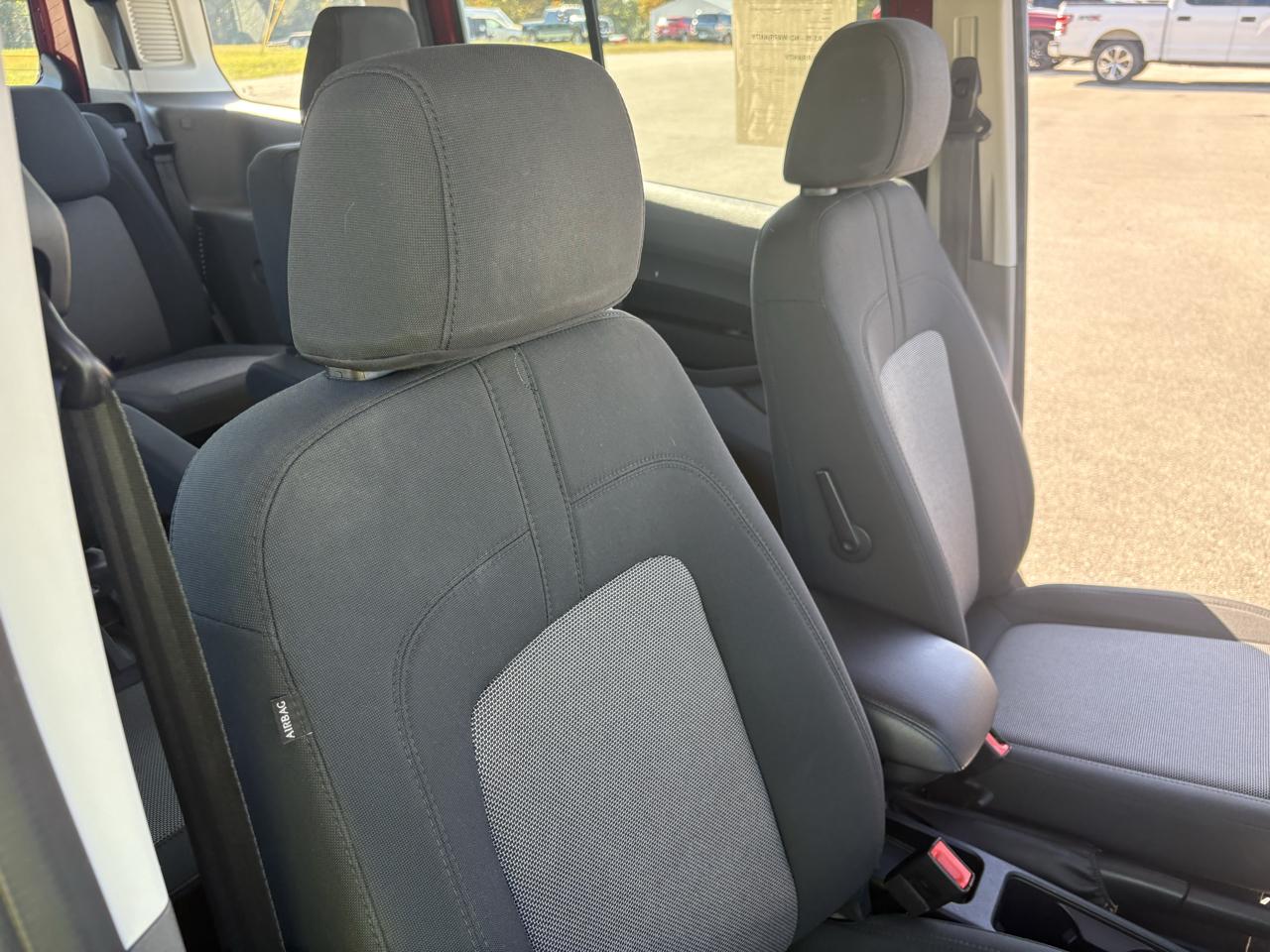 Ford Transit Connect Wagon XL LWB w/Rear Symmetrical Doors 2021