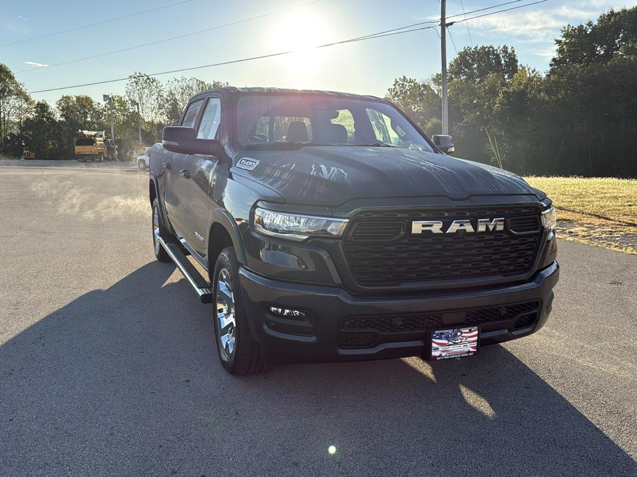 RAM 1500 Big Horn 4x4 Crew Cab 5'7" Box 2027