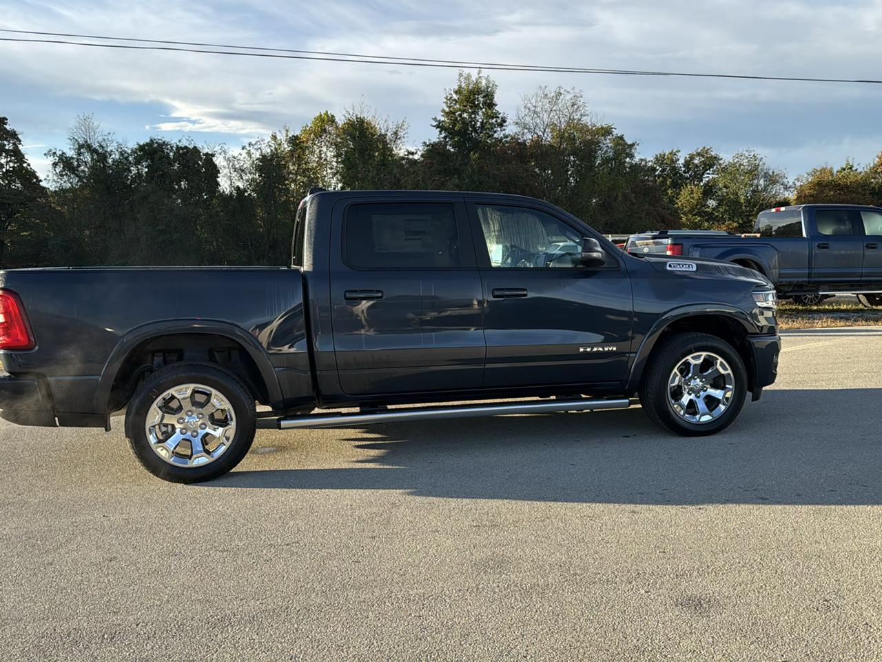 RAM 1500 Big Horn 4x4 Crew Cab 5'7" Box 2027