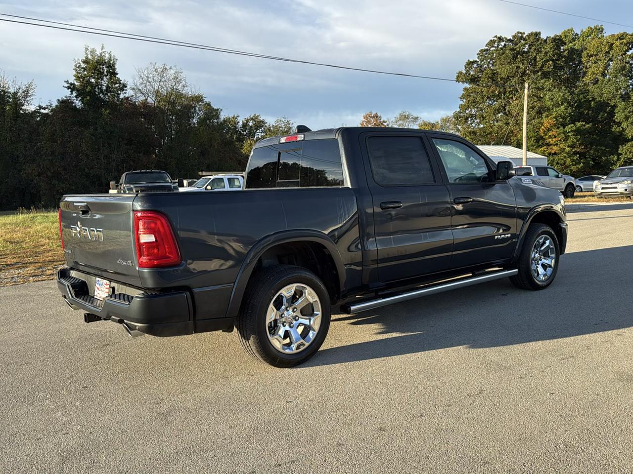 RAM 1500 Big Horn 4x4 Crew Cab 5'7" Box 2027