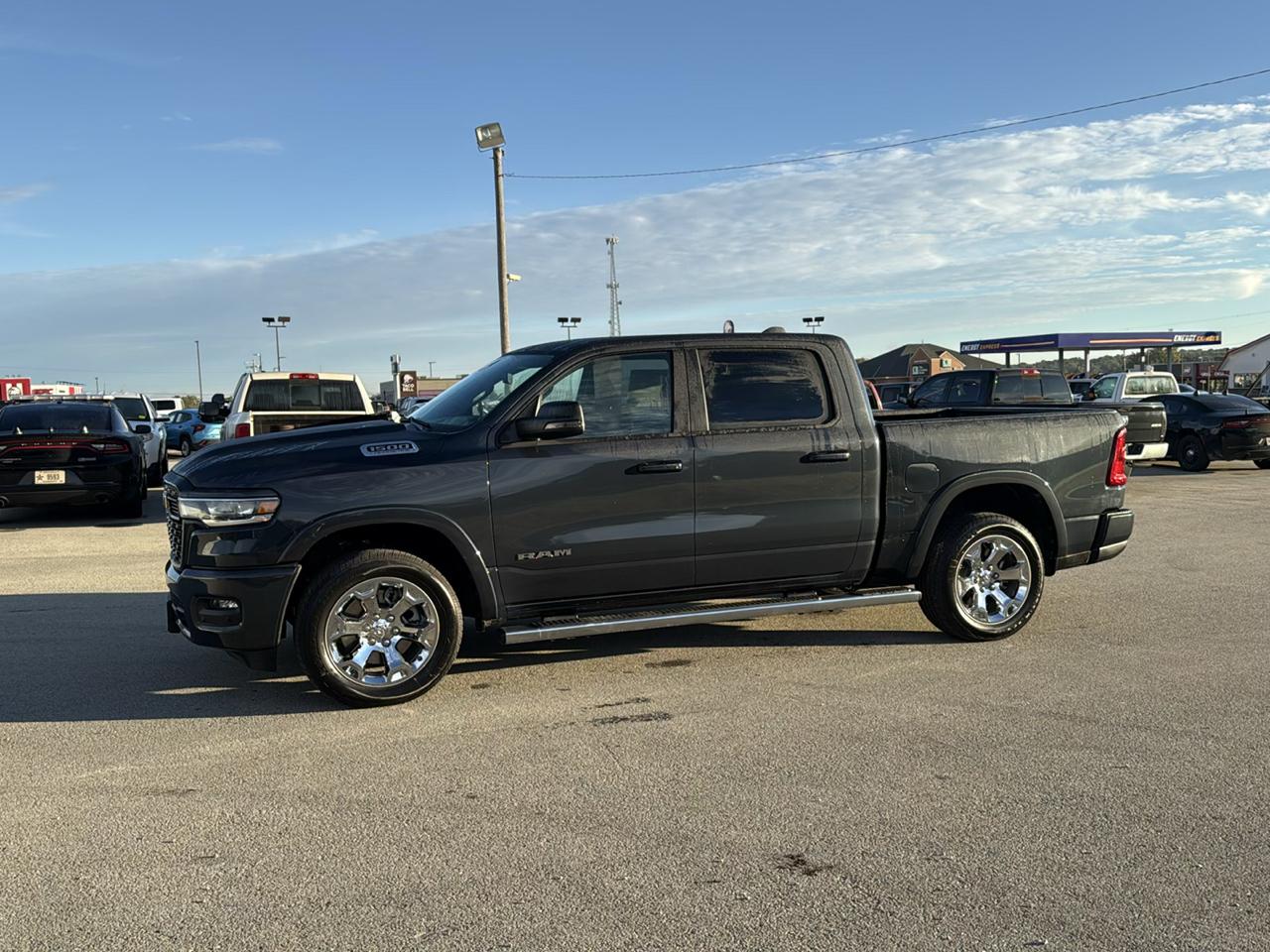 RAM 1500 Big Horn 4x4 Crew Cab 5'7" Box 2027