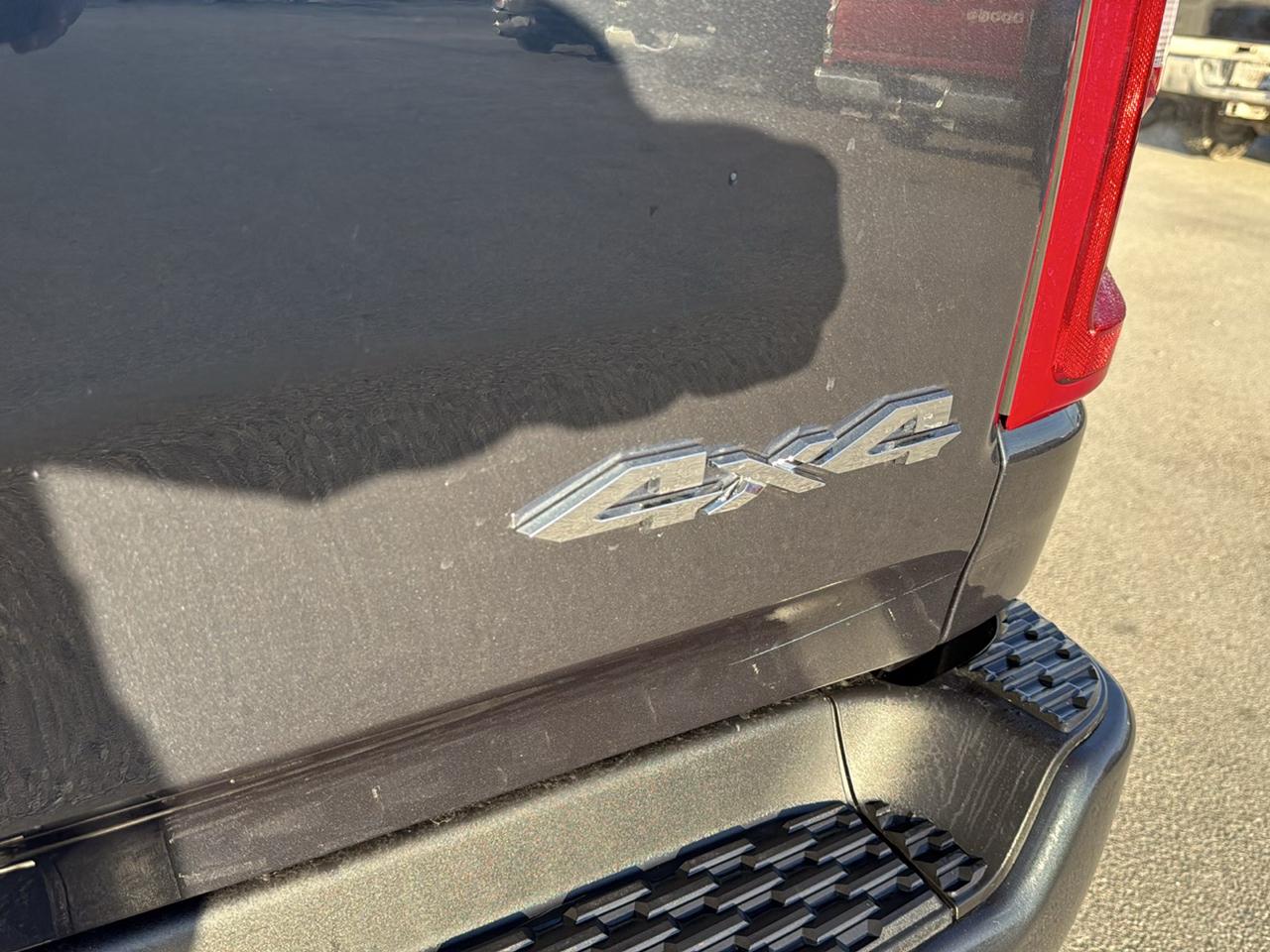 RAM 1500 Big Horn 4x4 Crew Cab 5'7" Box 2027