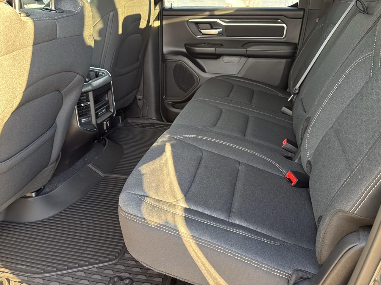 RAM 1500 Big Horn 4x4 Crew Cab 5'7" Box 2027