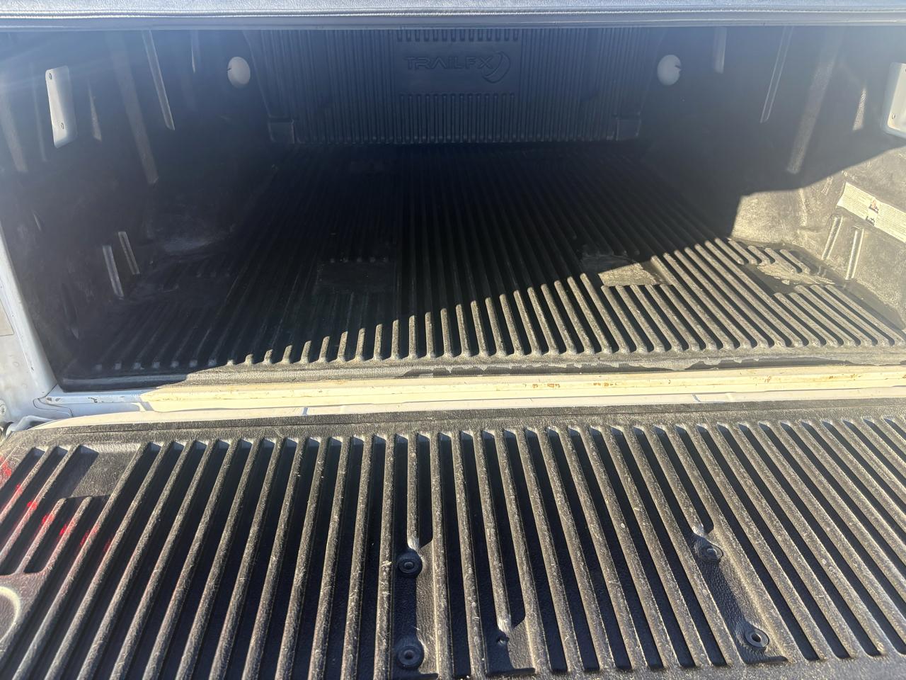 Ford F-150 2WD SuperCrew 145" STX 2019