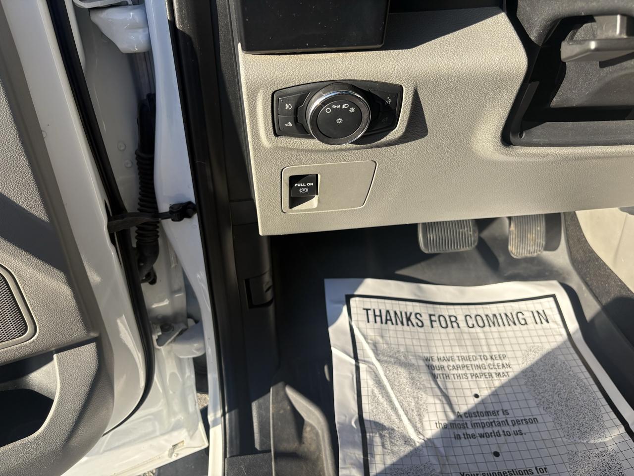 Ford F-150 2WD SuperCrew 145" STX 2019