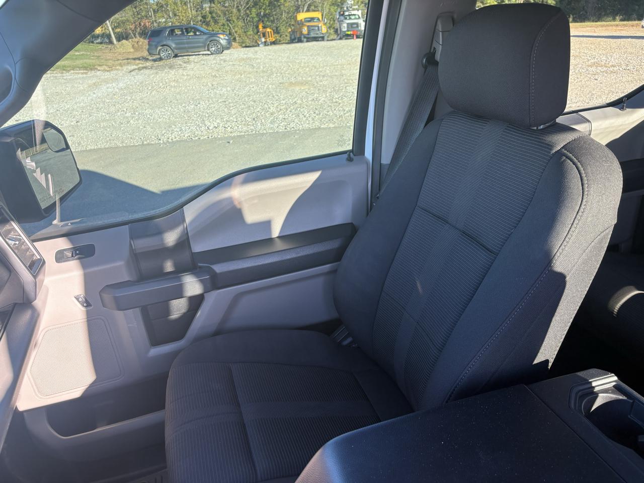 Ford F-150 2WD SuperCrew 145" STX 2019