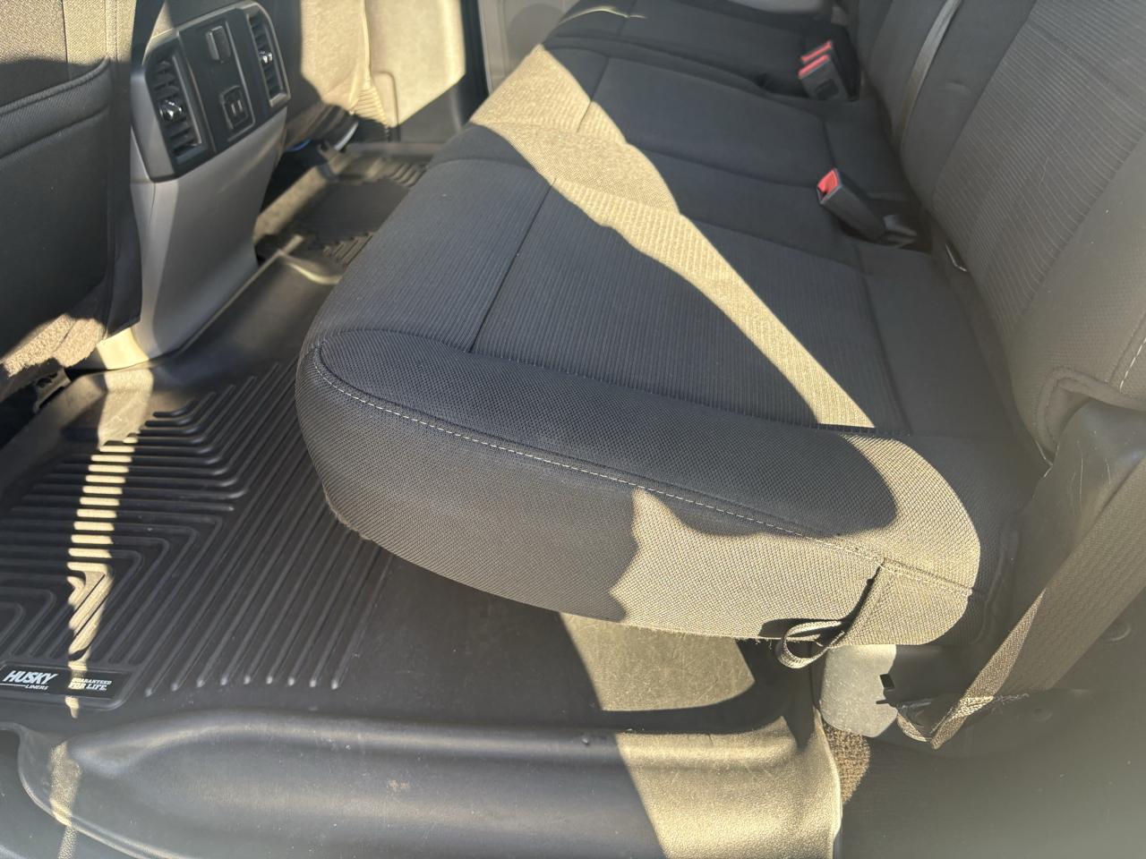 Ford F-150 2WD SuperCrew 145" STX 2019