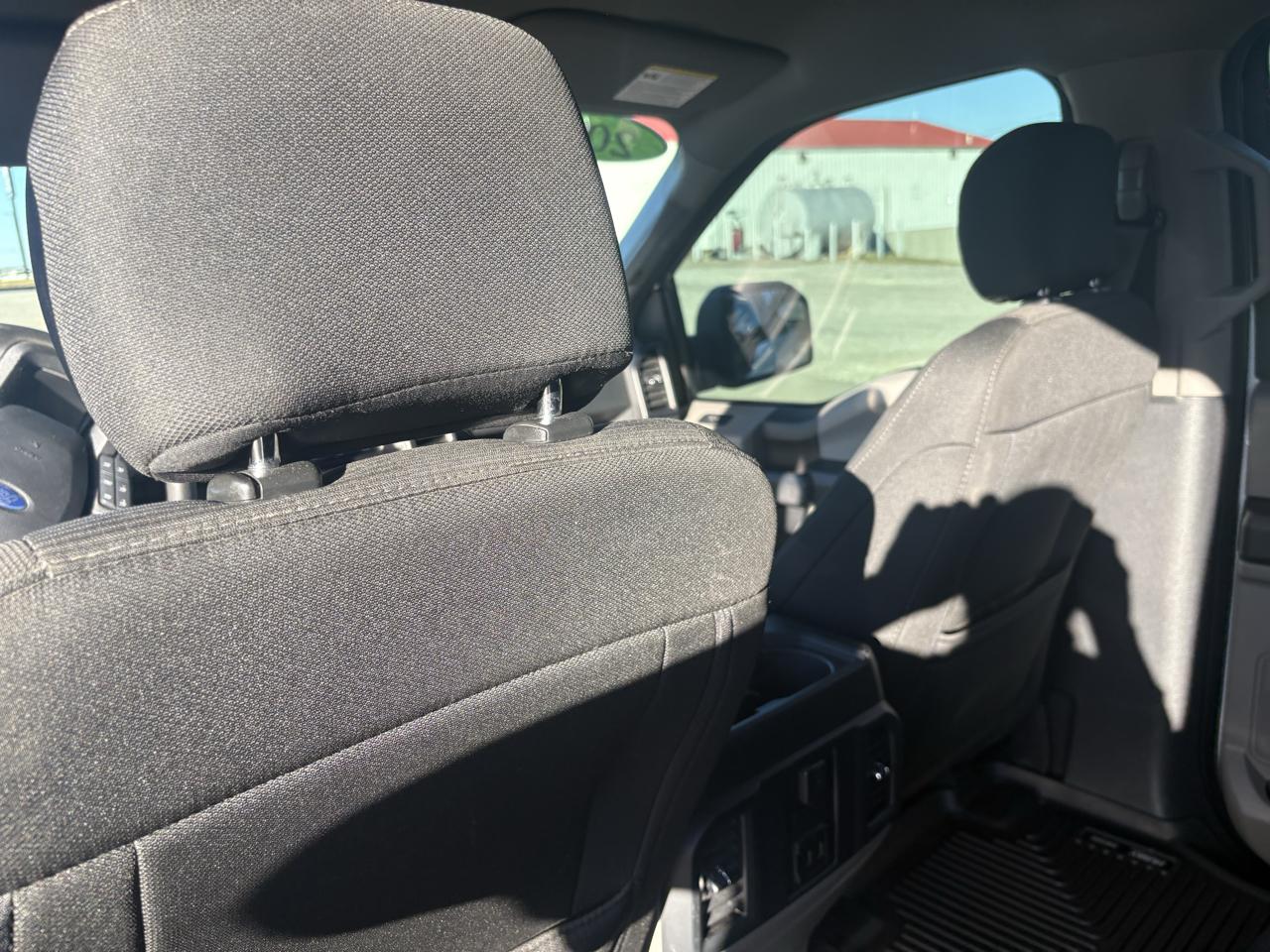 Ford F-150 2WD SuperCrew 145" STX 2019