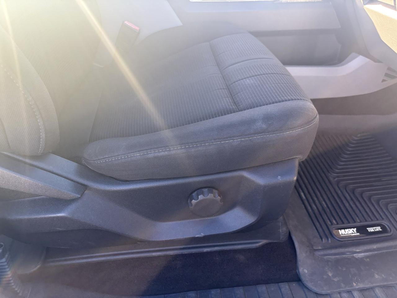 Ford F-150 2WD SuperCrew 145" STX 2019