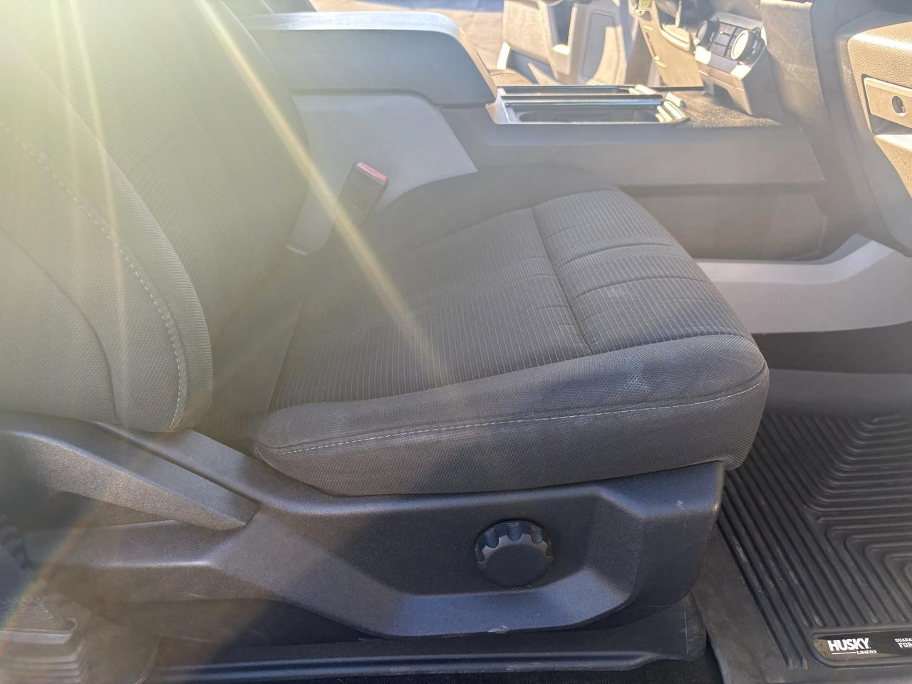 Ford F-150 2WD SuperCrew 145" STX 2019