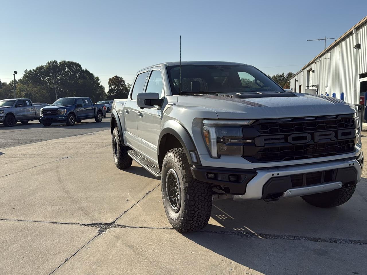 Ford F-150 Raptor 4WD SuperCrew 5.5' Box 2026