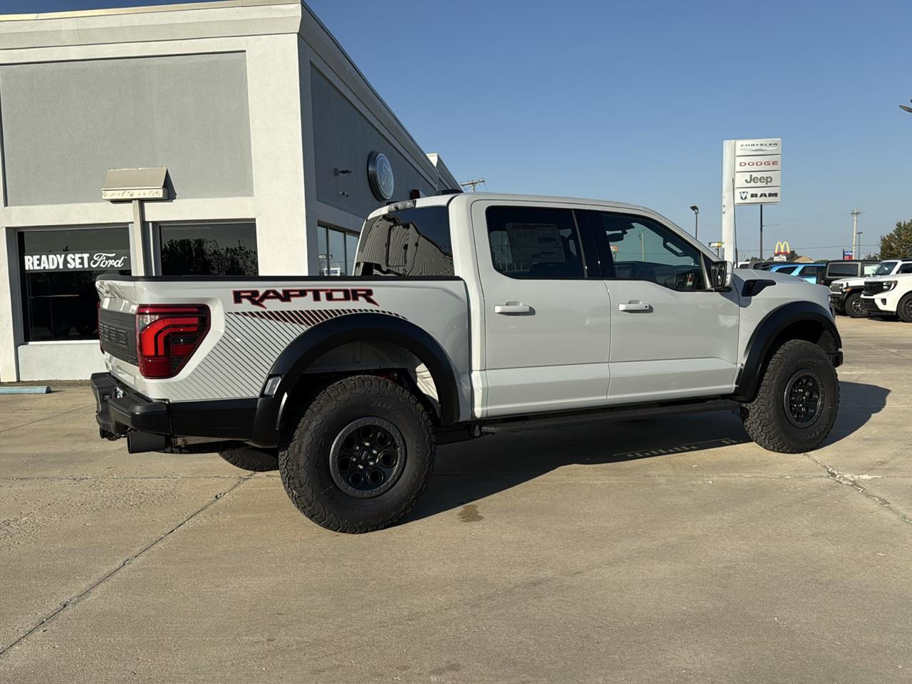 Ford F-150 Raptor 4WD SuperCrew 5.5' Box 2026