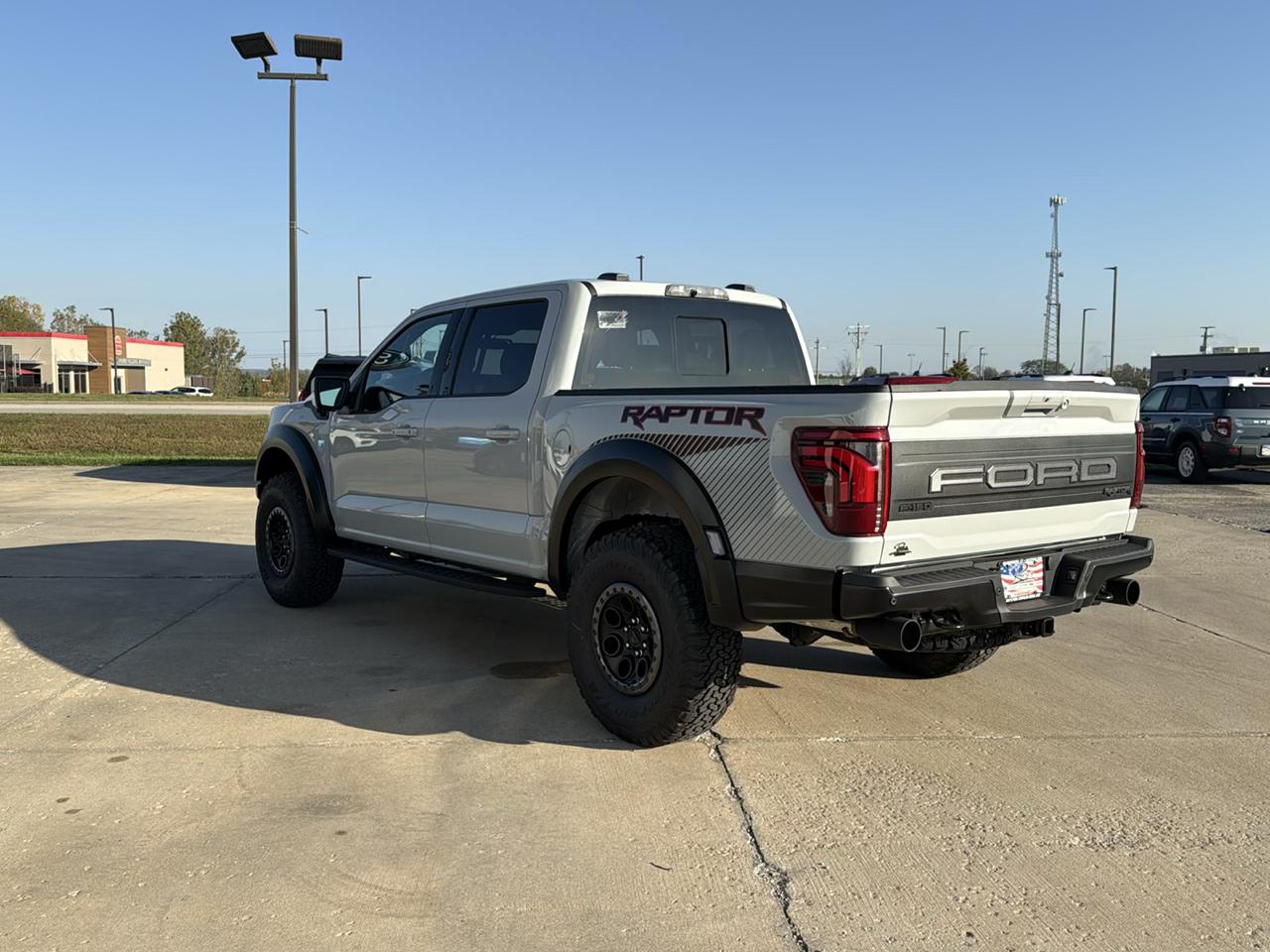 Ford F-150 Raptor 4WD SuperCrew 5.5' Box 2026