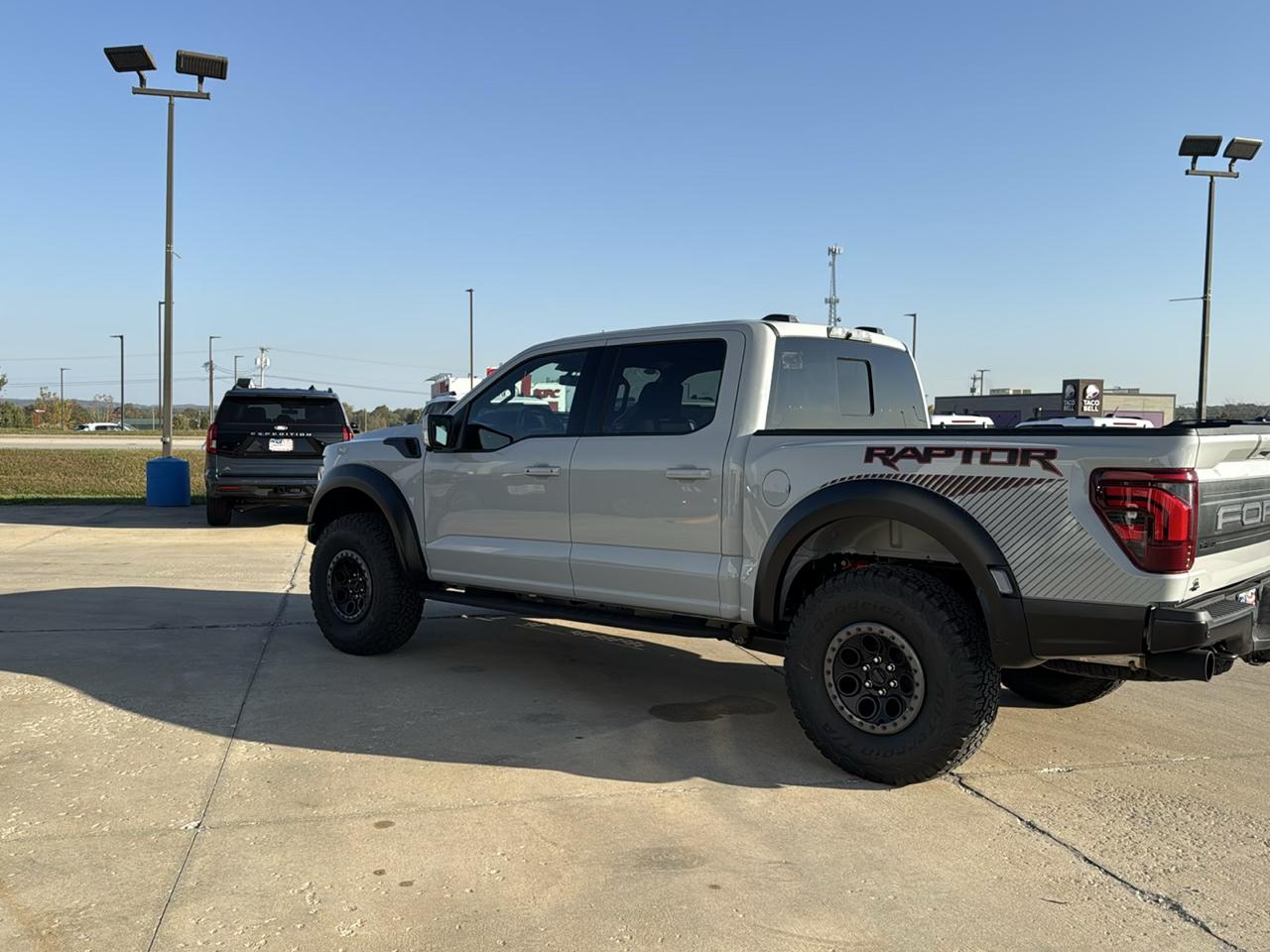 Ford F-150 Raptor 4WD SuperCrew 5.5' Box 2026