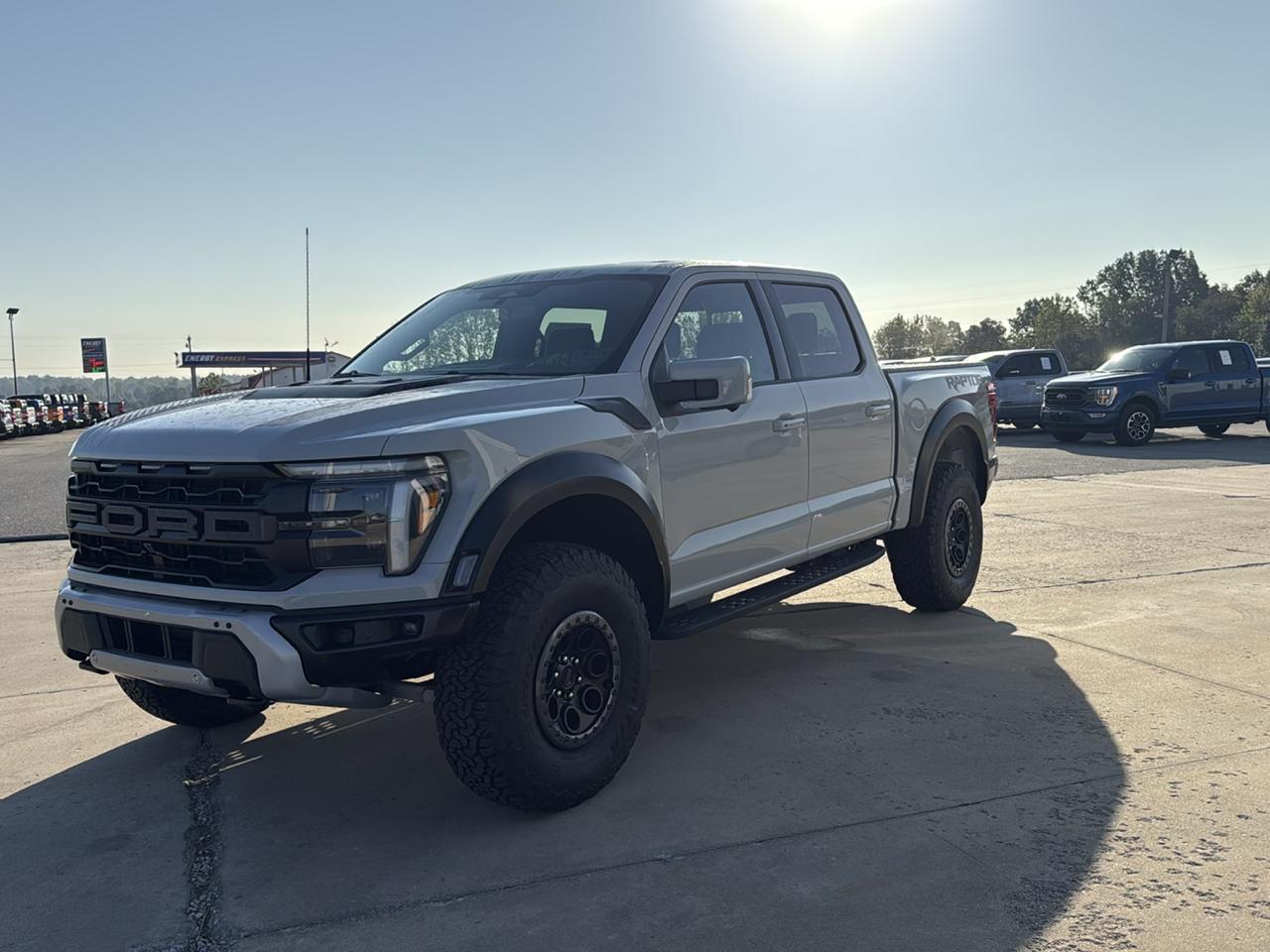 Ford F-150 Raptor 4WD SuperCrew 5.5' Box 2026