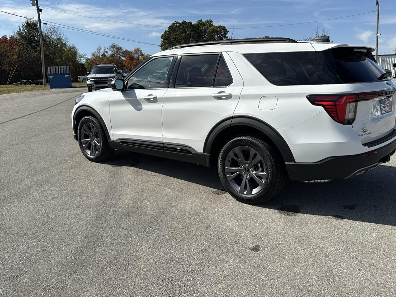 Ford Explorer Active w/100A Pkg 4WD 2026