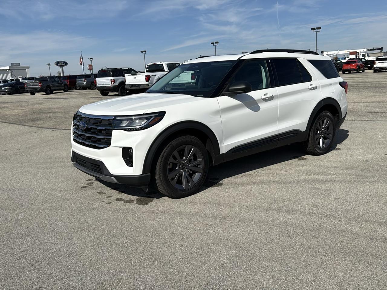 Ford Explorer Active w/100A Pkg 4WD 2026