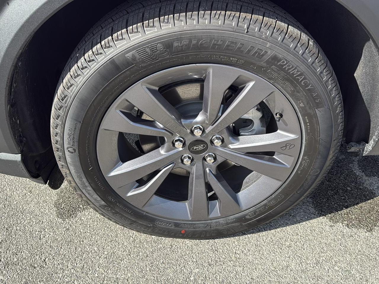 Ford Explorer Active w/100A Pkg 4WD 2026