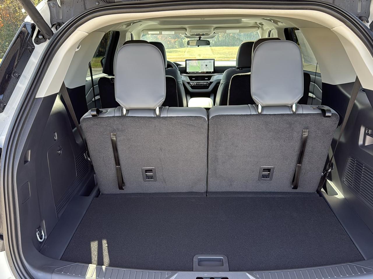 Ford Explorer Active w/100A Pkg 4WD 2026