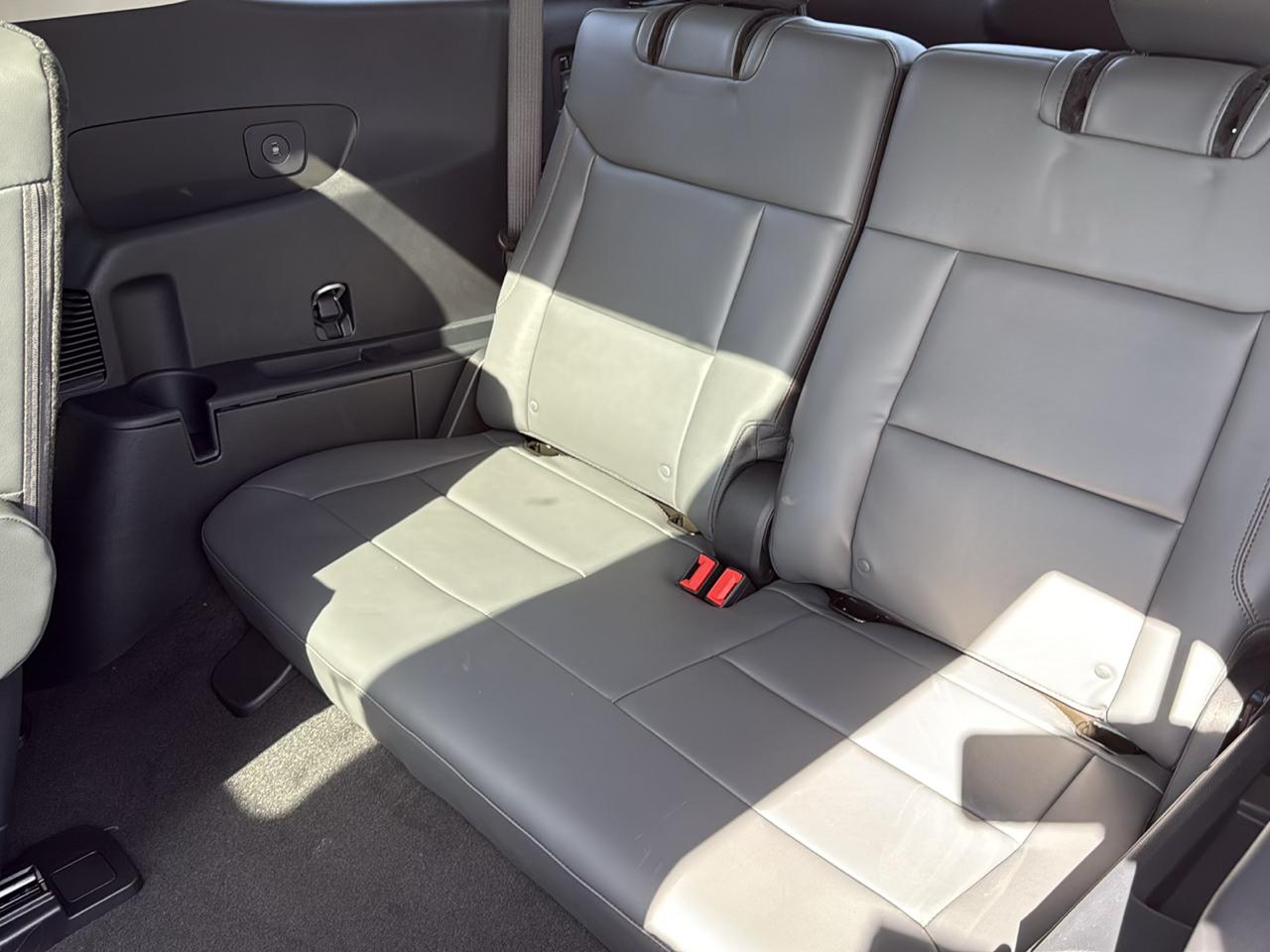Ford Explorer Active w/100A Pkg 4WD 2026