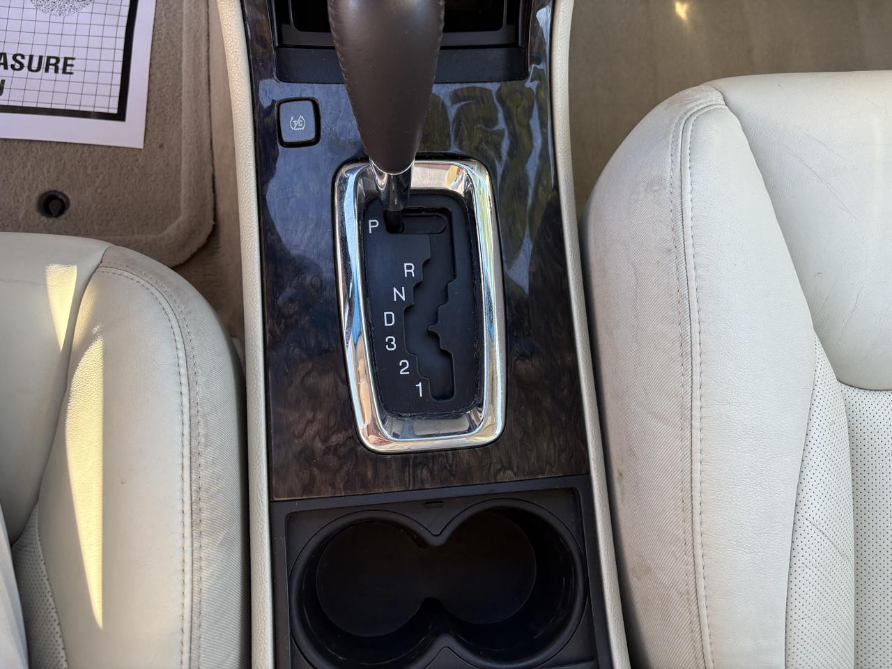 Cadillac DTS 4dr Sdn w/1SC 2008