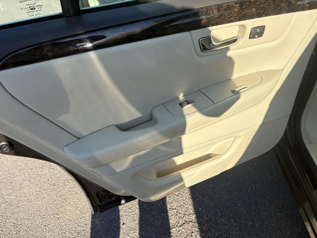 Cadillac DTS 4dr Sdn w/1SC 2008