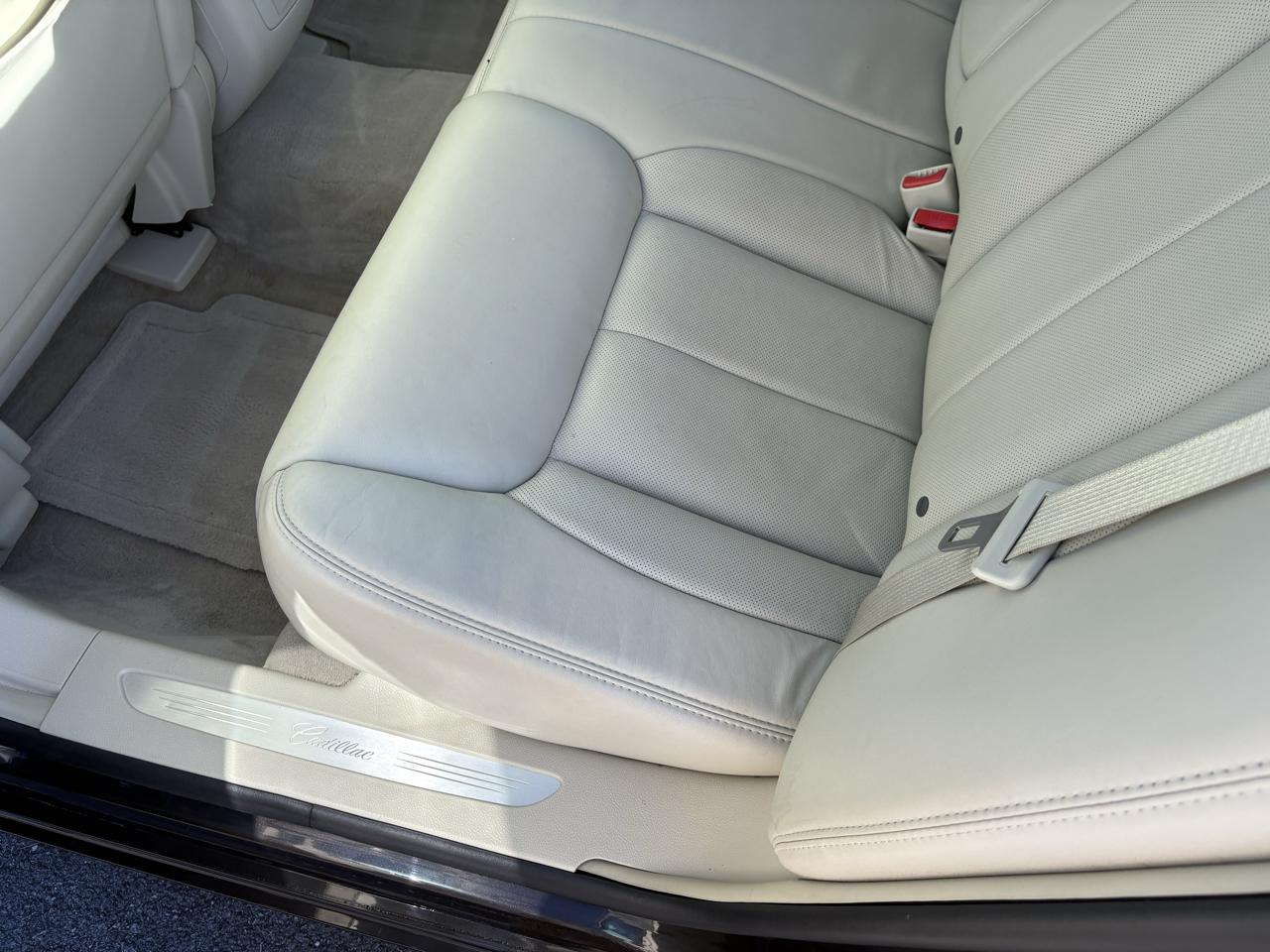 Cadillac DTS 4dr Sdn w/1SC 2008
