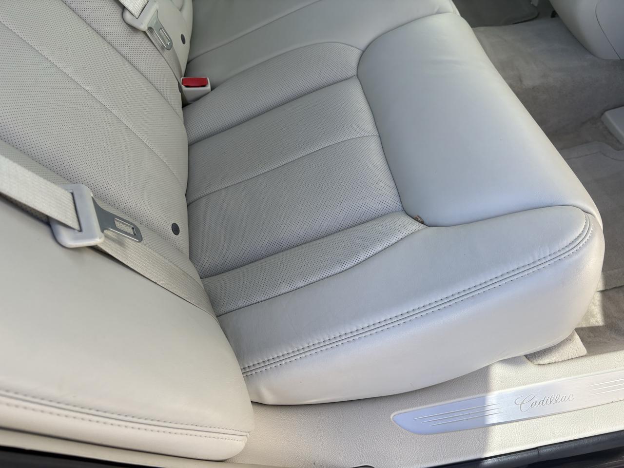 Cadillac DTS 4dr Sdn w/1SC 2008