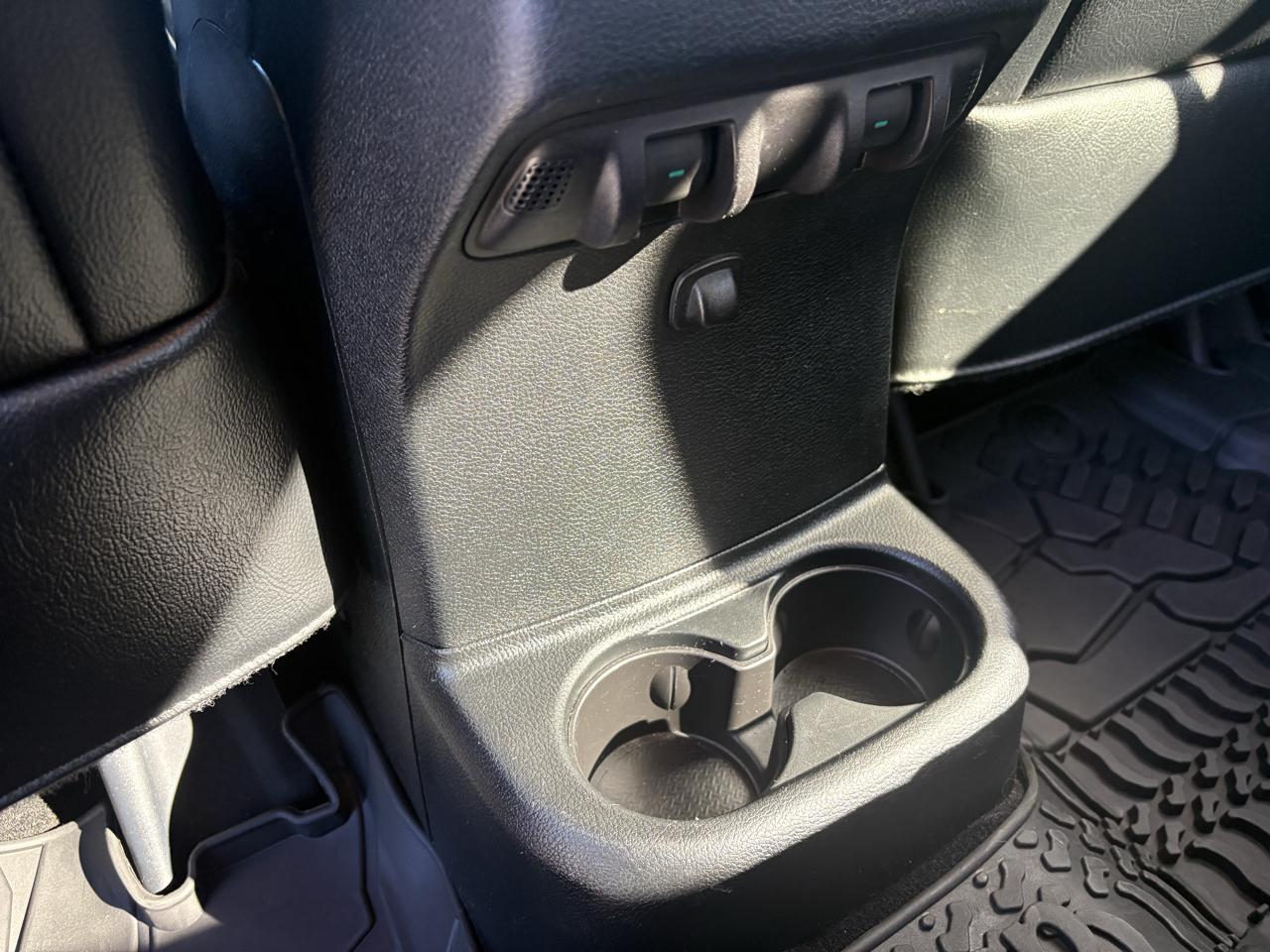 Jeep Wrangler JK Unlimited Freedom Edition 4x4 2018