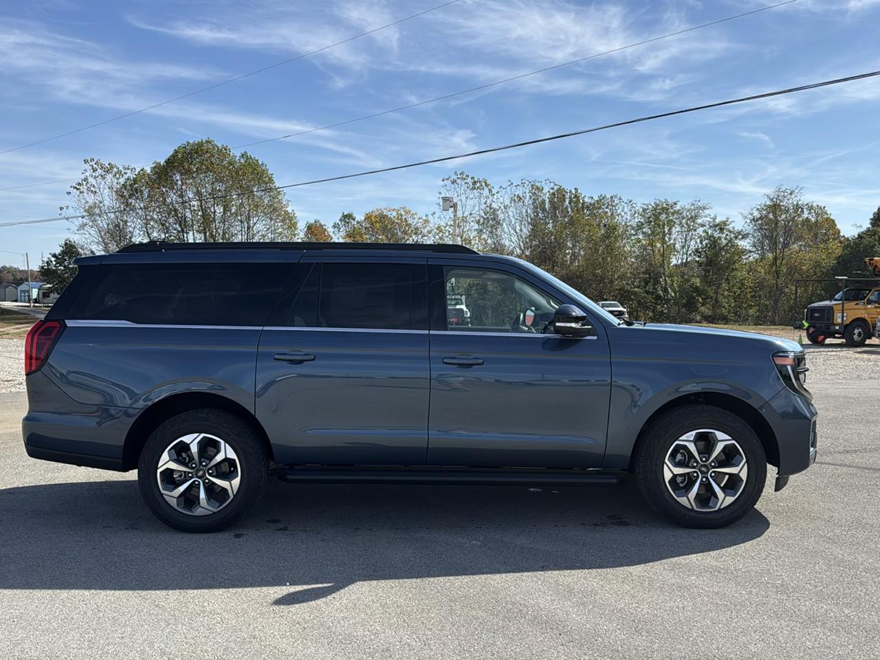 Ford Expedition Max Active 4x4 2027